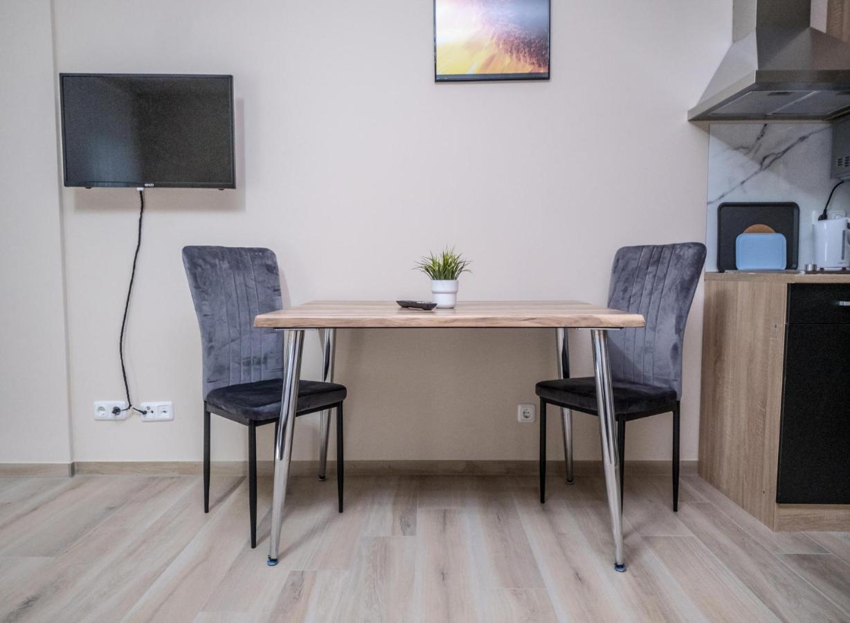 Main Boardinghouse Apartment